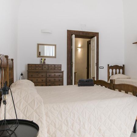 Palazzo Italia Apartments Барі Екстер'єр фото