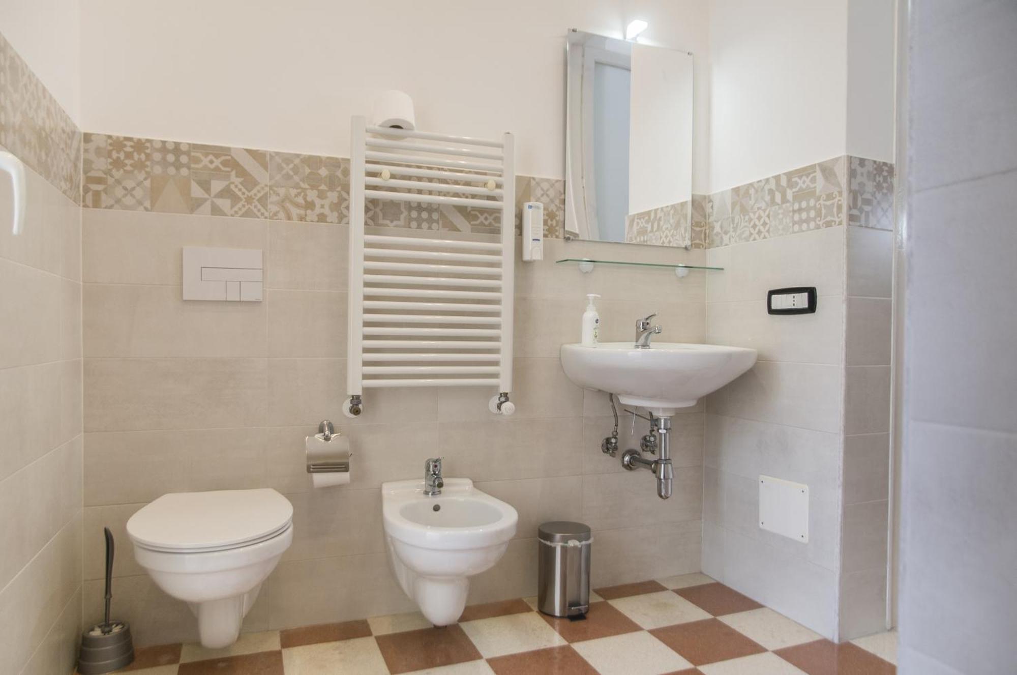 Palazzo Italia Apartments Барі Екстер'єр фото