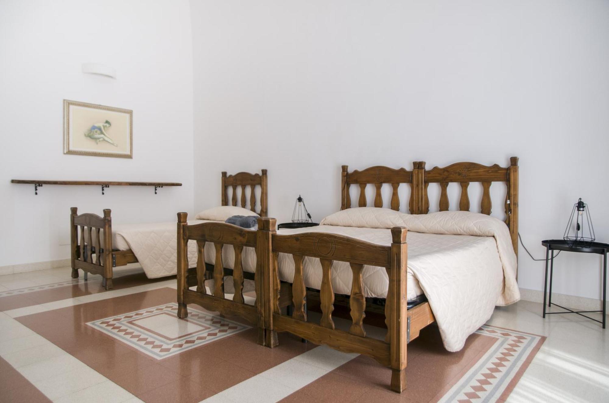 Palazzo Italia Apartments Барі Екстер'єр фото
